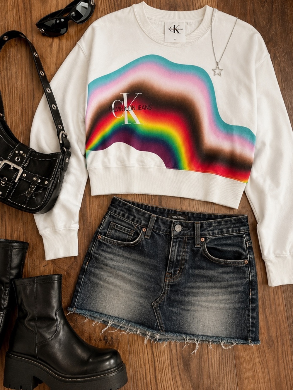 Sale!! Y2K Calvin Klein Jeans Pride Stripe Monogram Cropped Sweatshirt - Small